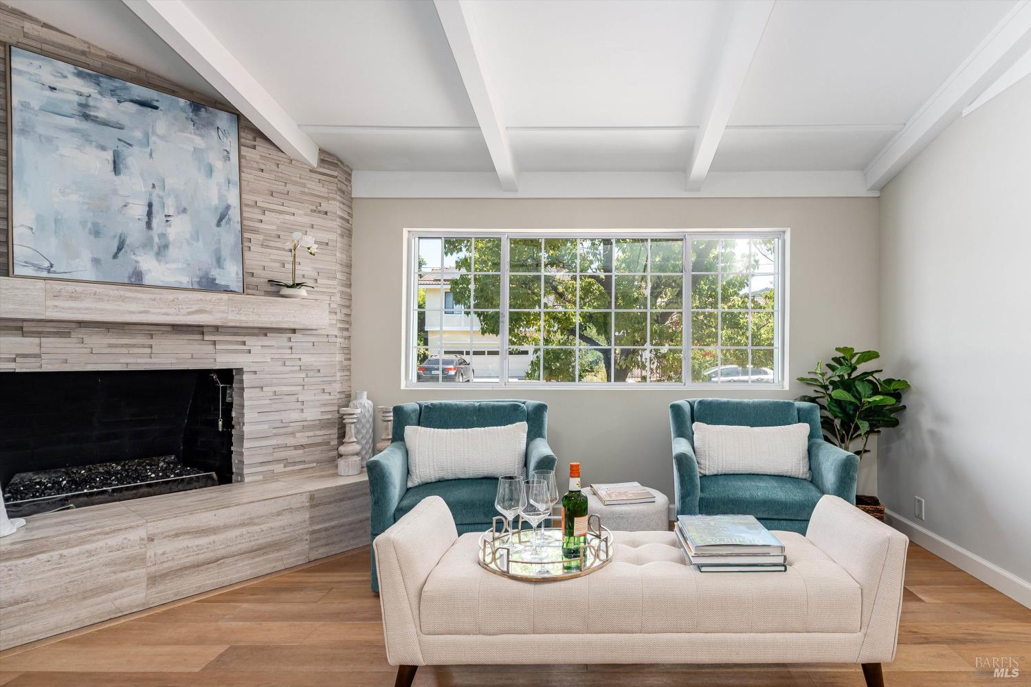 Impeccable Calistoga Home