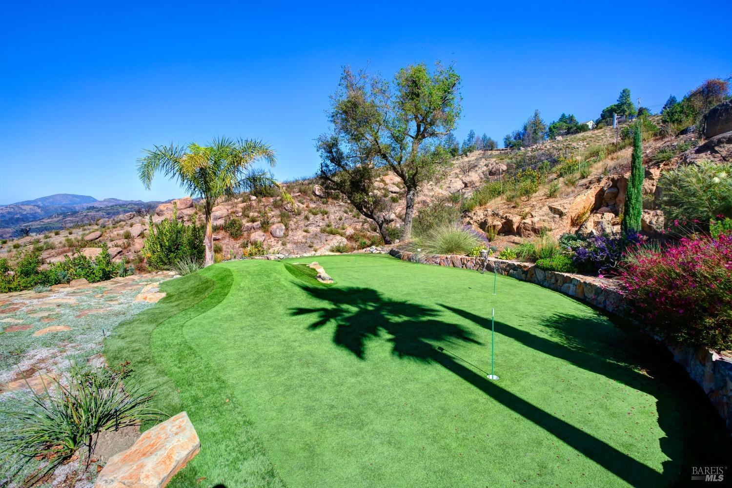 Luxurious Estate Above St. Helena