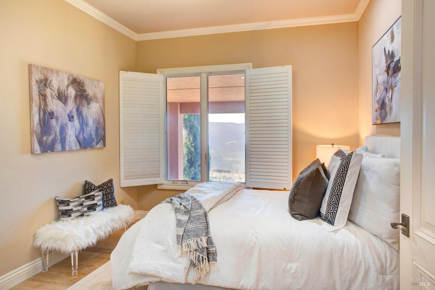 Luxurious Estate Above St. Helena