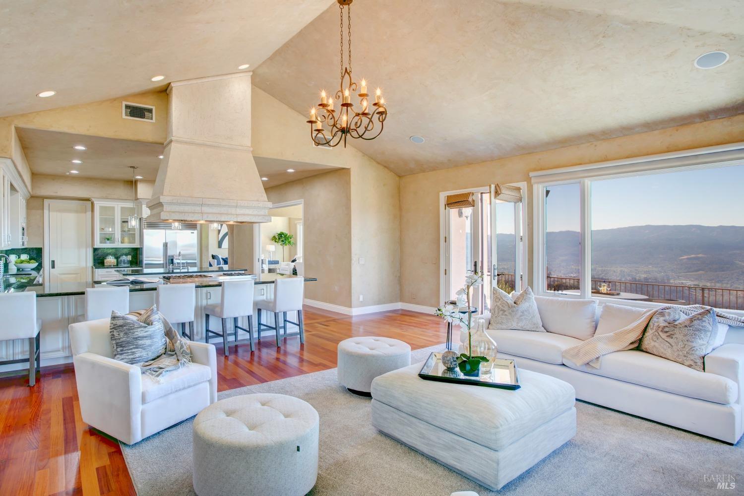 Luxurious Estate Above St. Helena