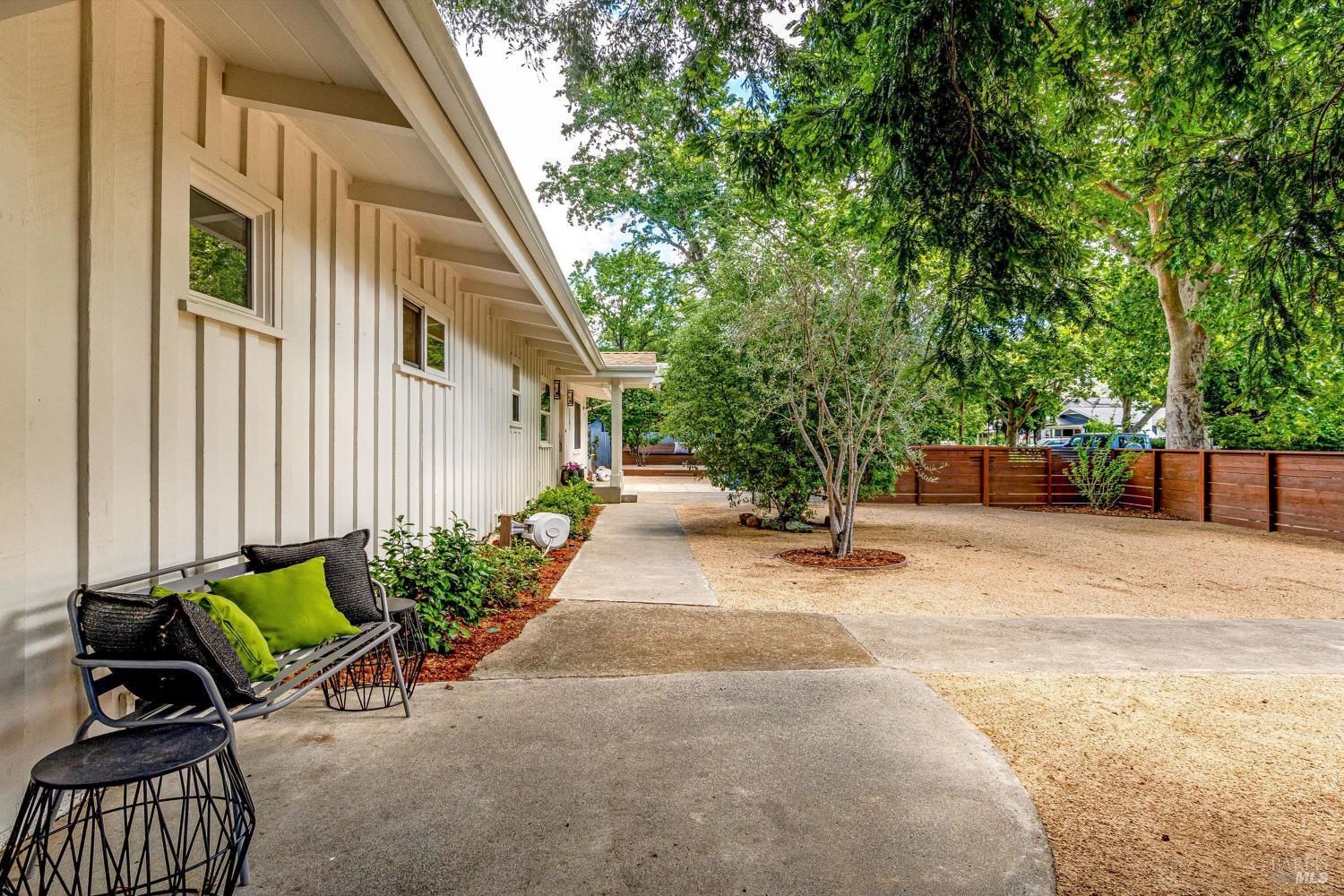 Calistoga Lifestyle Awaits
