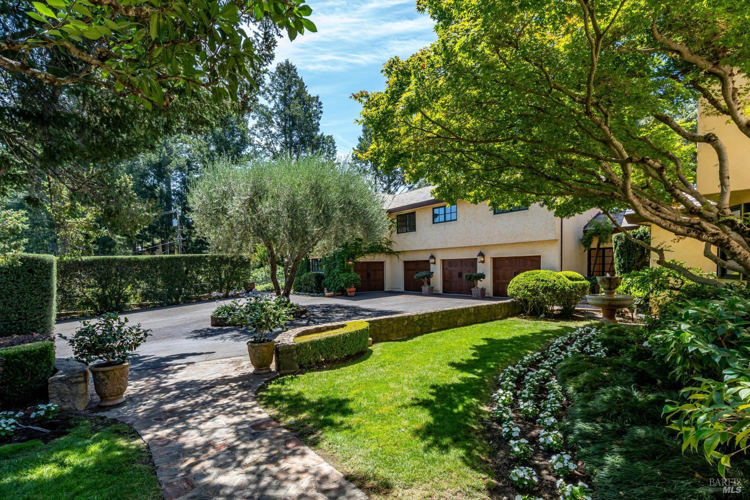 Exquisite St. Helena Provencal-Style Estate