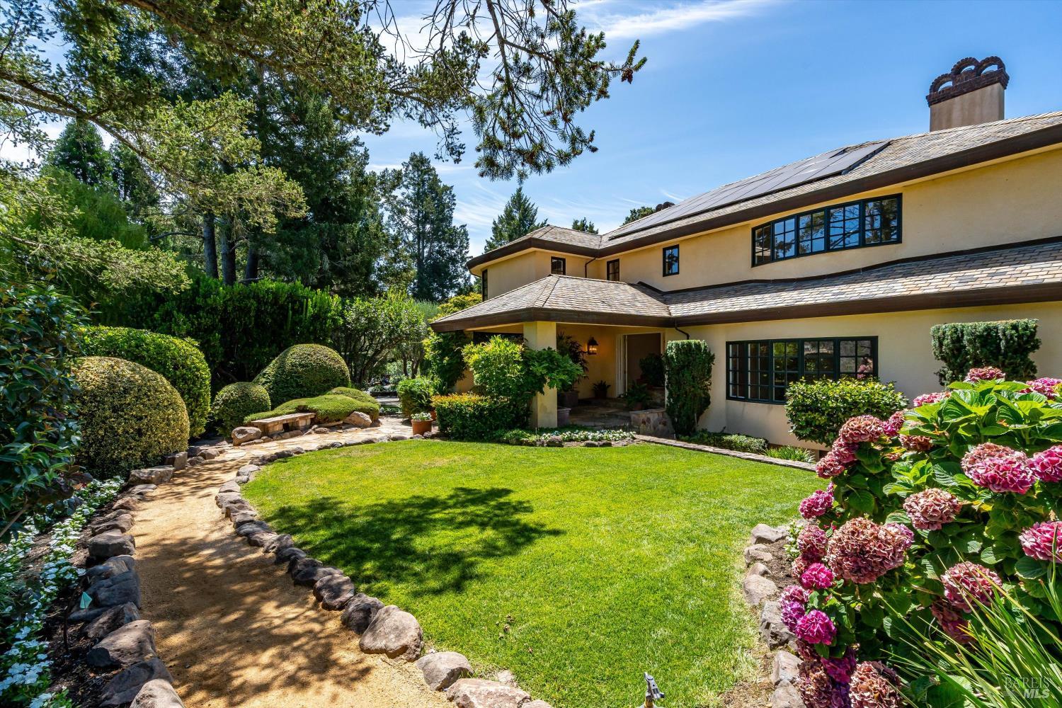 Exquisite St. Helena Provencal-Style Estate