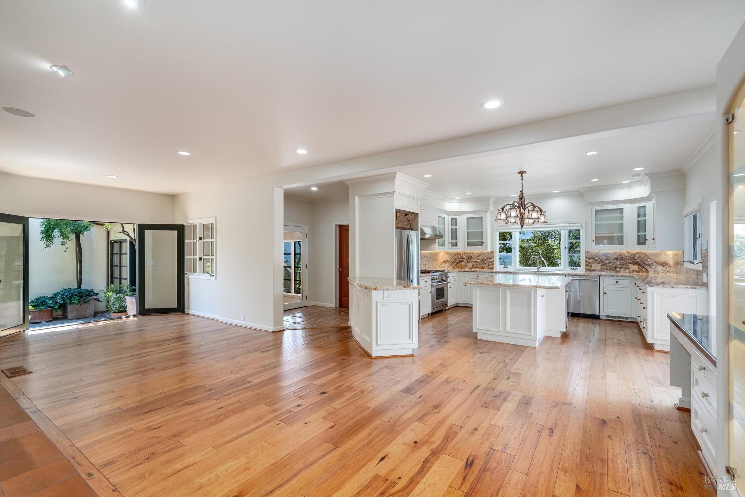 Exquisite St. Helena Provencal-Style Estate