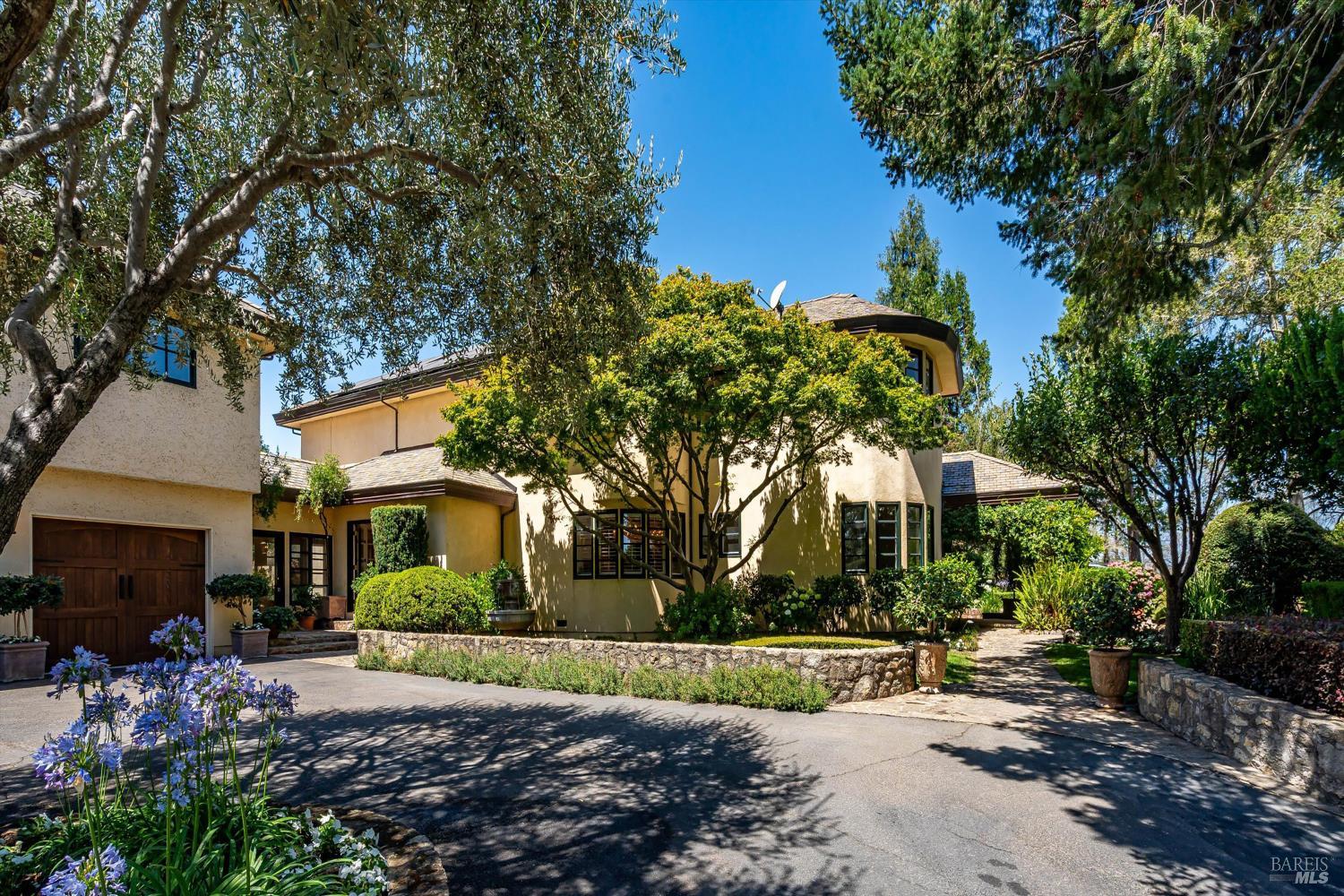 Exquisite St. Helena Provencal-Style Estate