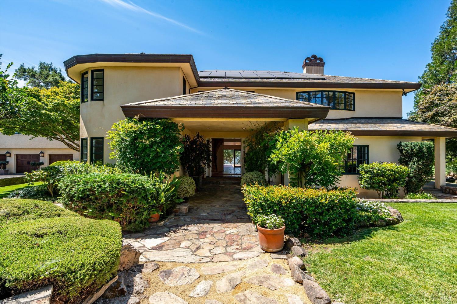 Exquisite St. Helena Provencal-Style Estate