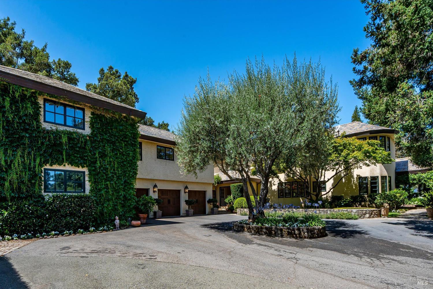 Exquisite St. Helena Provencal-Style Estate