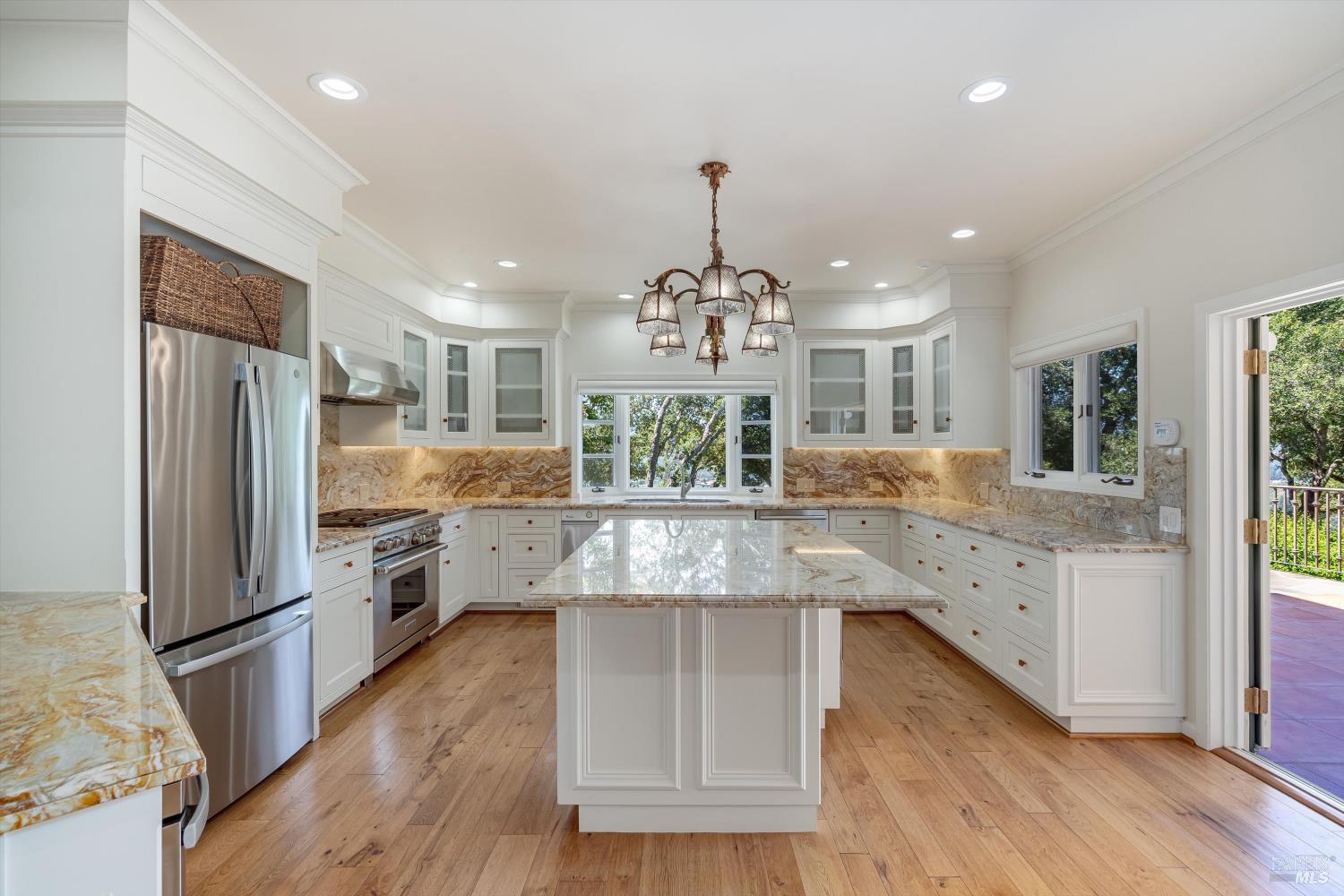 Exquisite St. Helena Provencal-Style Estate