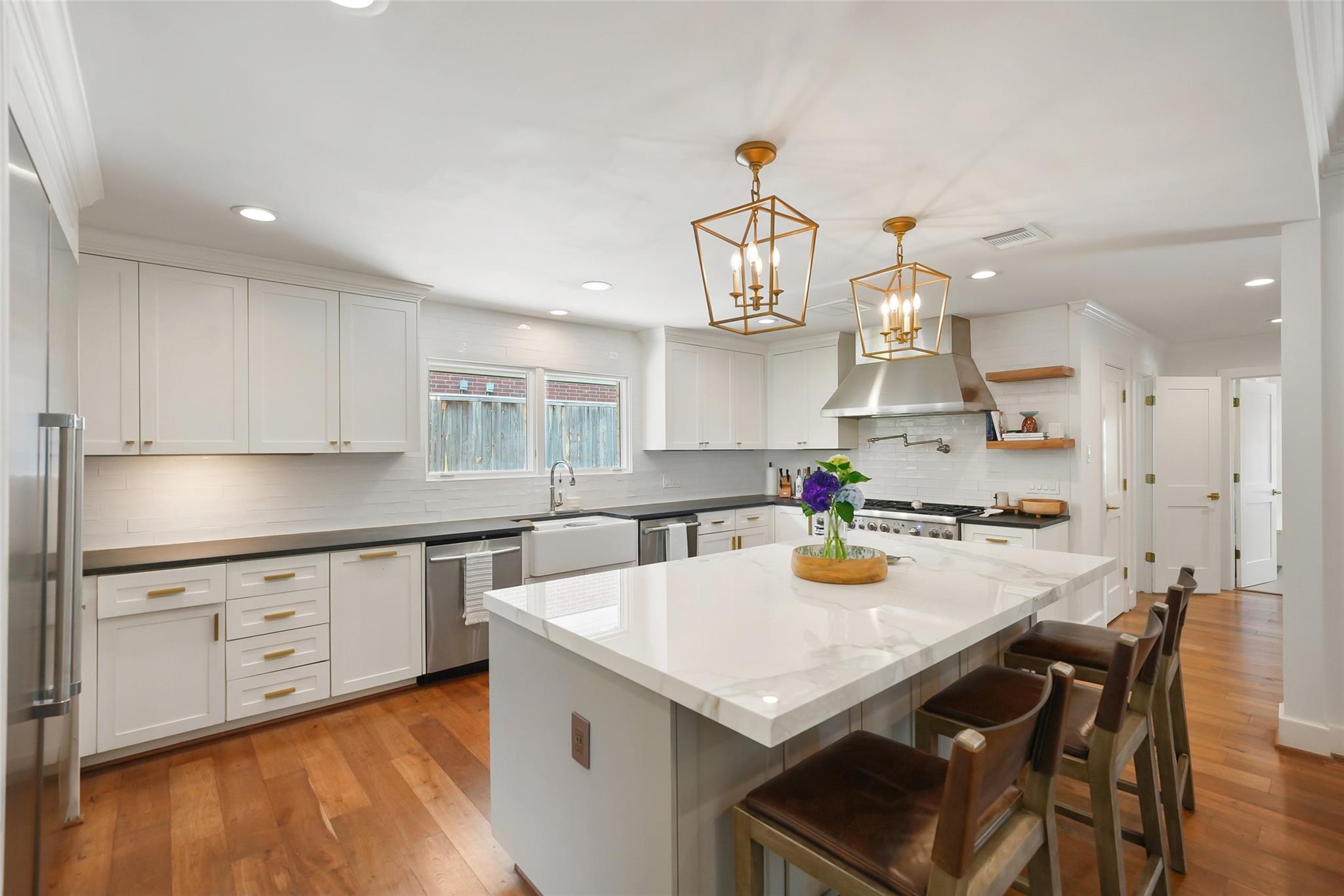 9411 Endicott Lane
