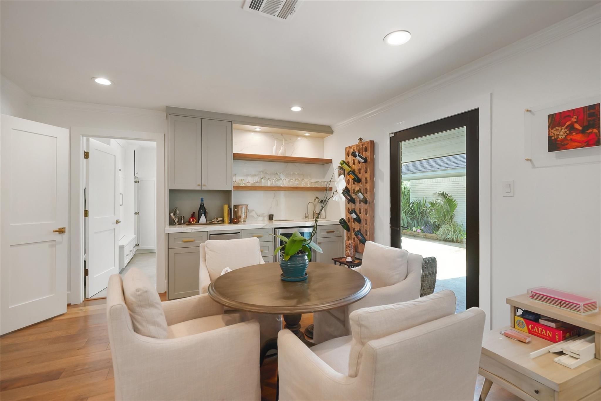 9411 Endicott Lane