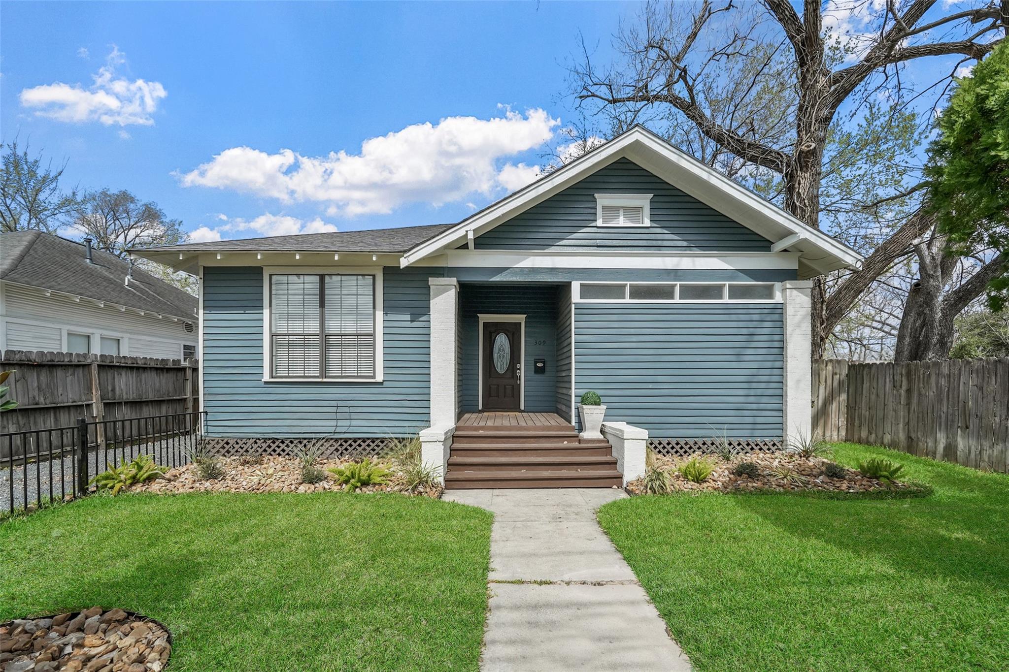 309 Pecore Street