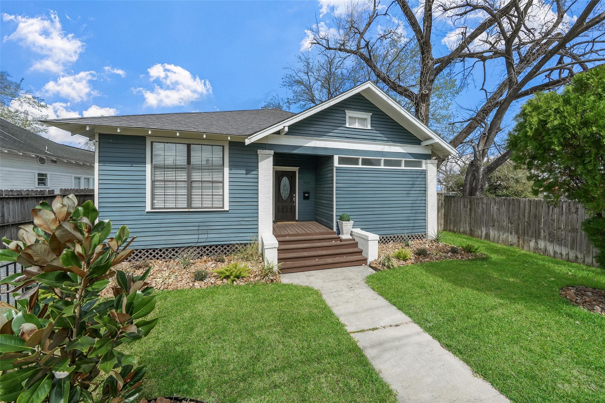 309 Pecore Street