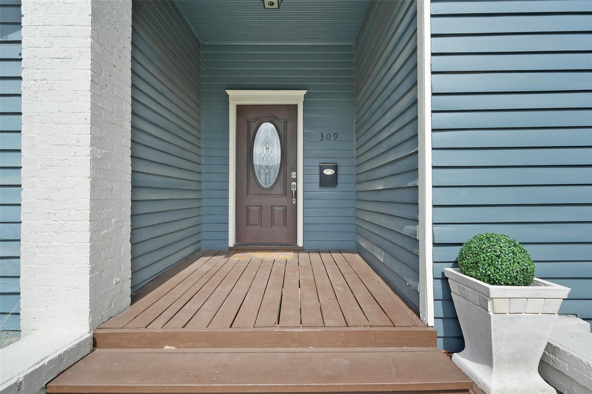 309 Pecore Street