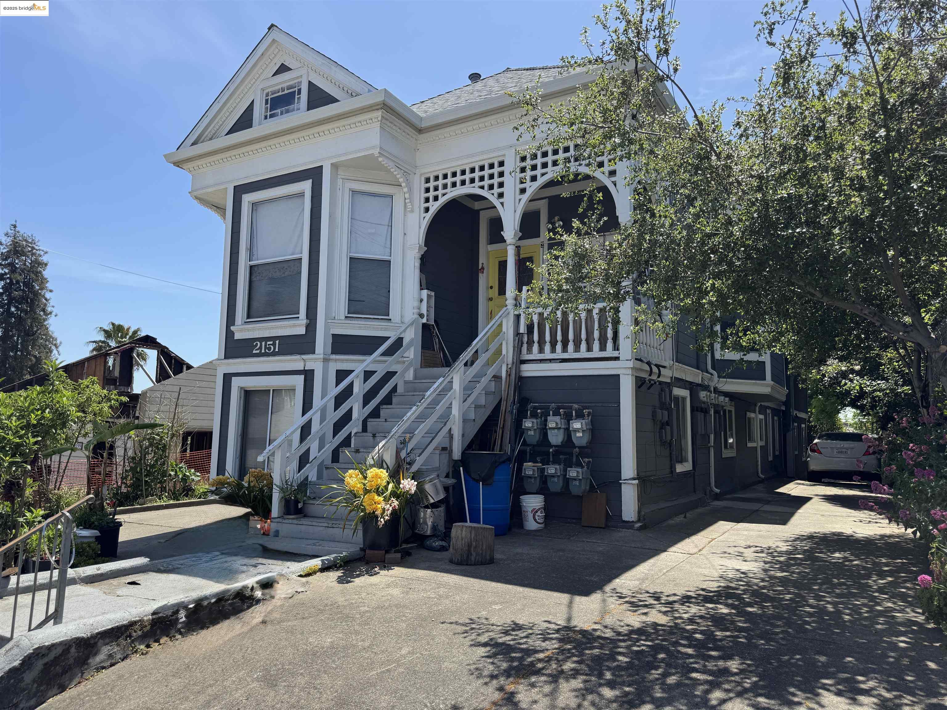 2151 E 24th Street