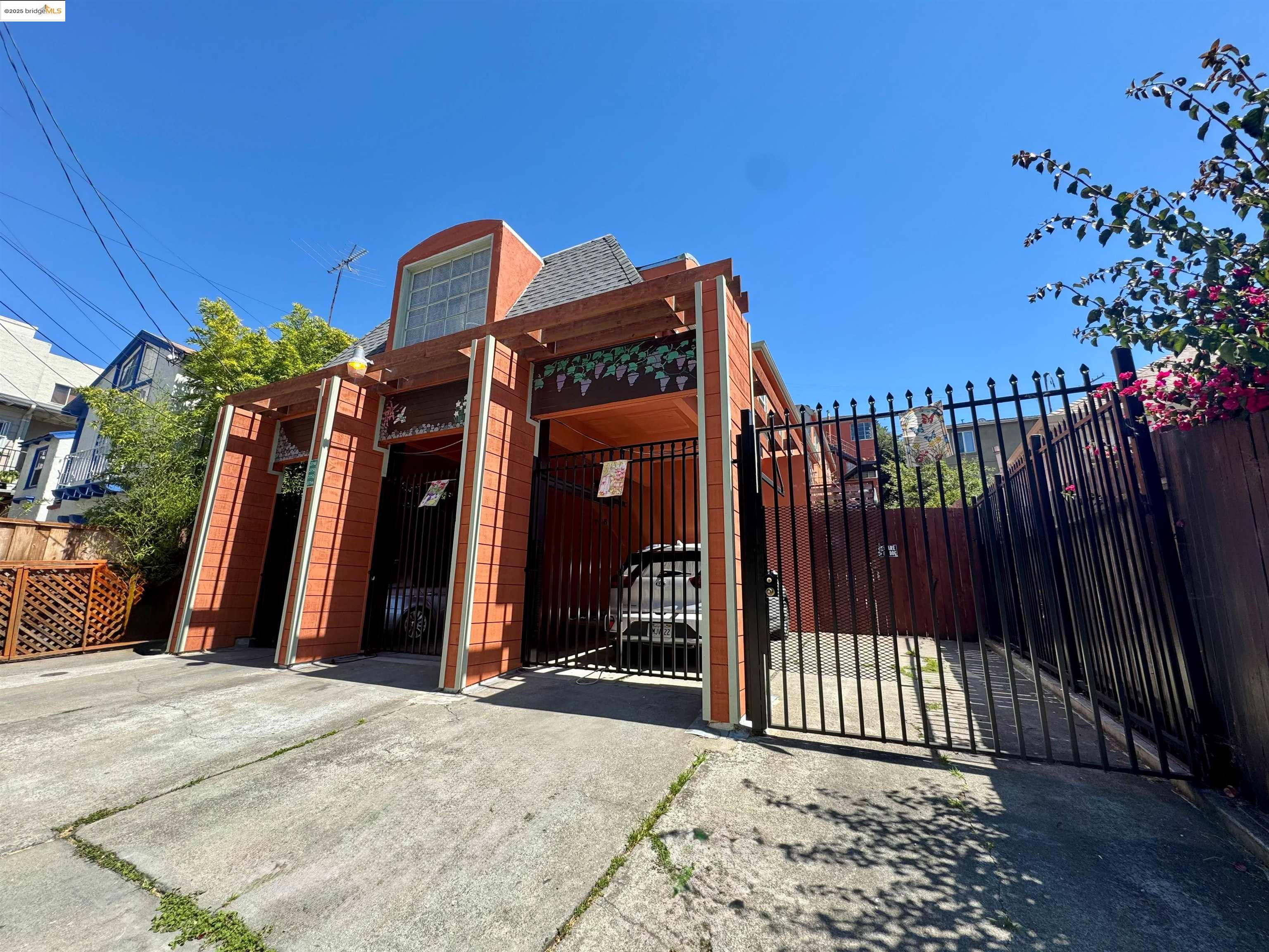 2752 14Th Ave