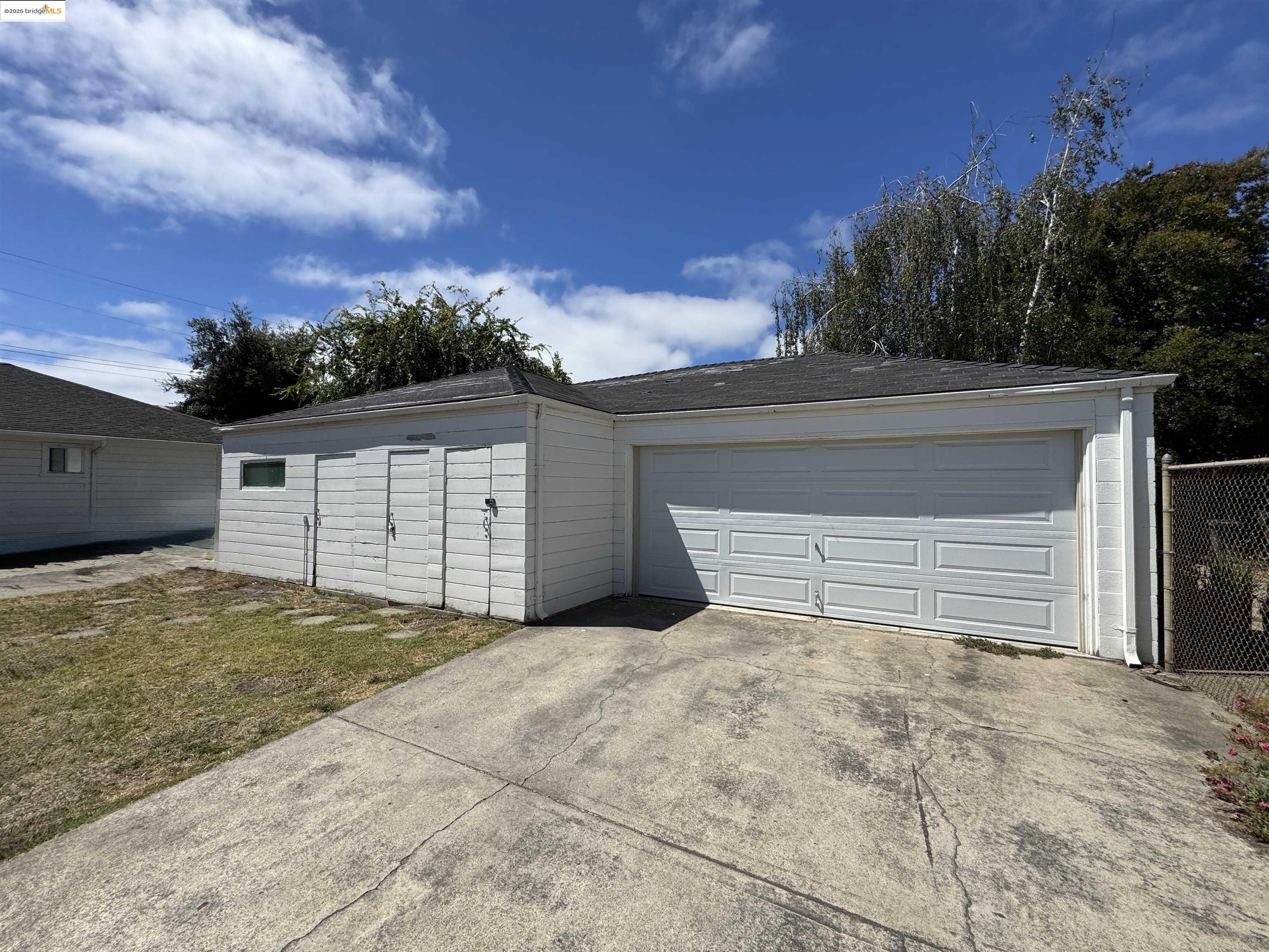 400 Joaquin Ave