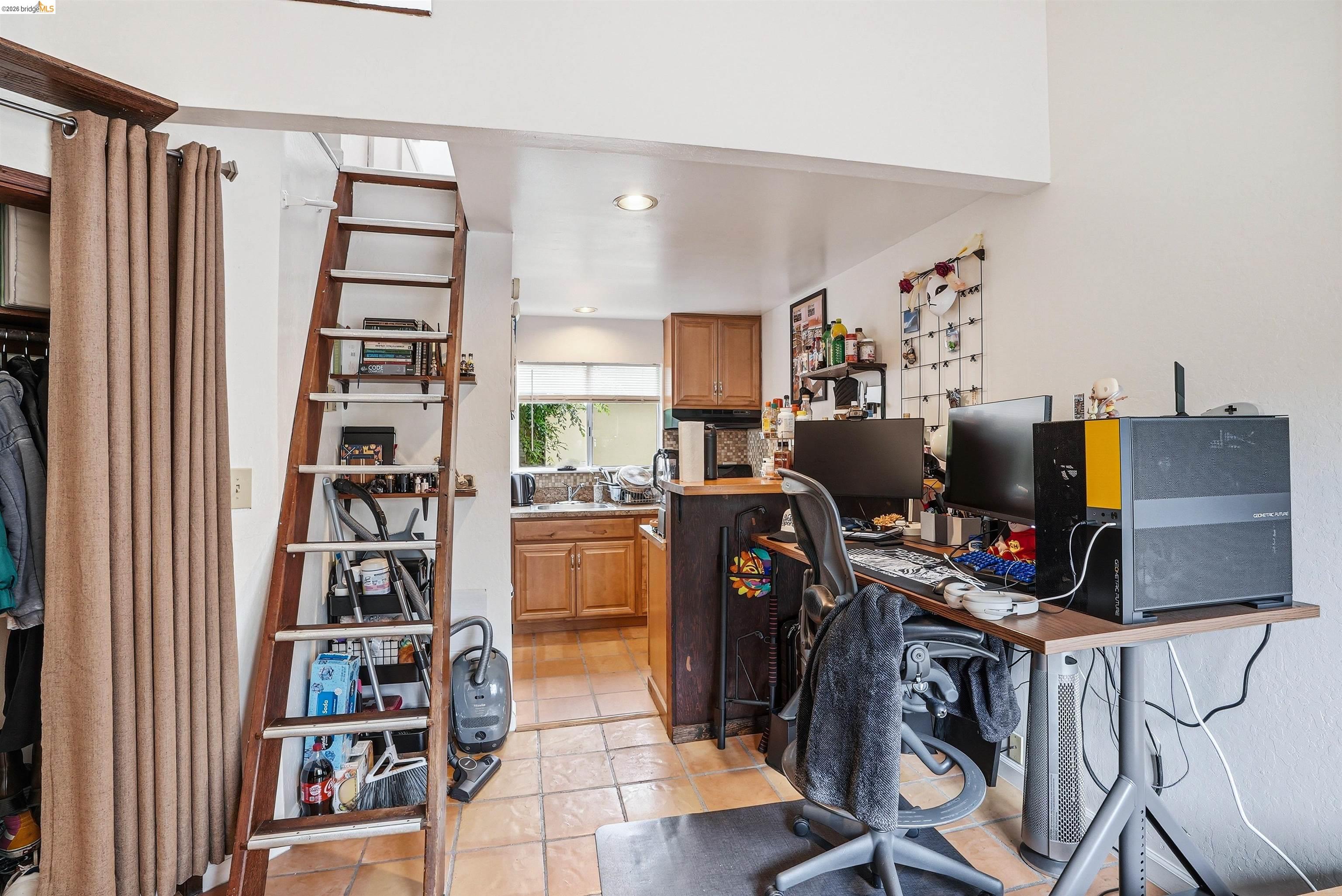 3431 Wilson Ave