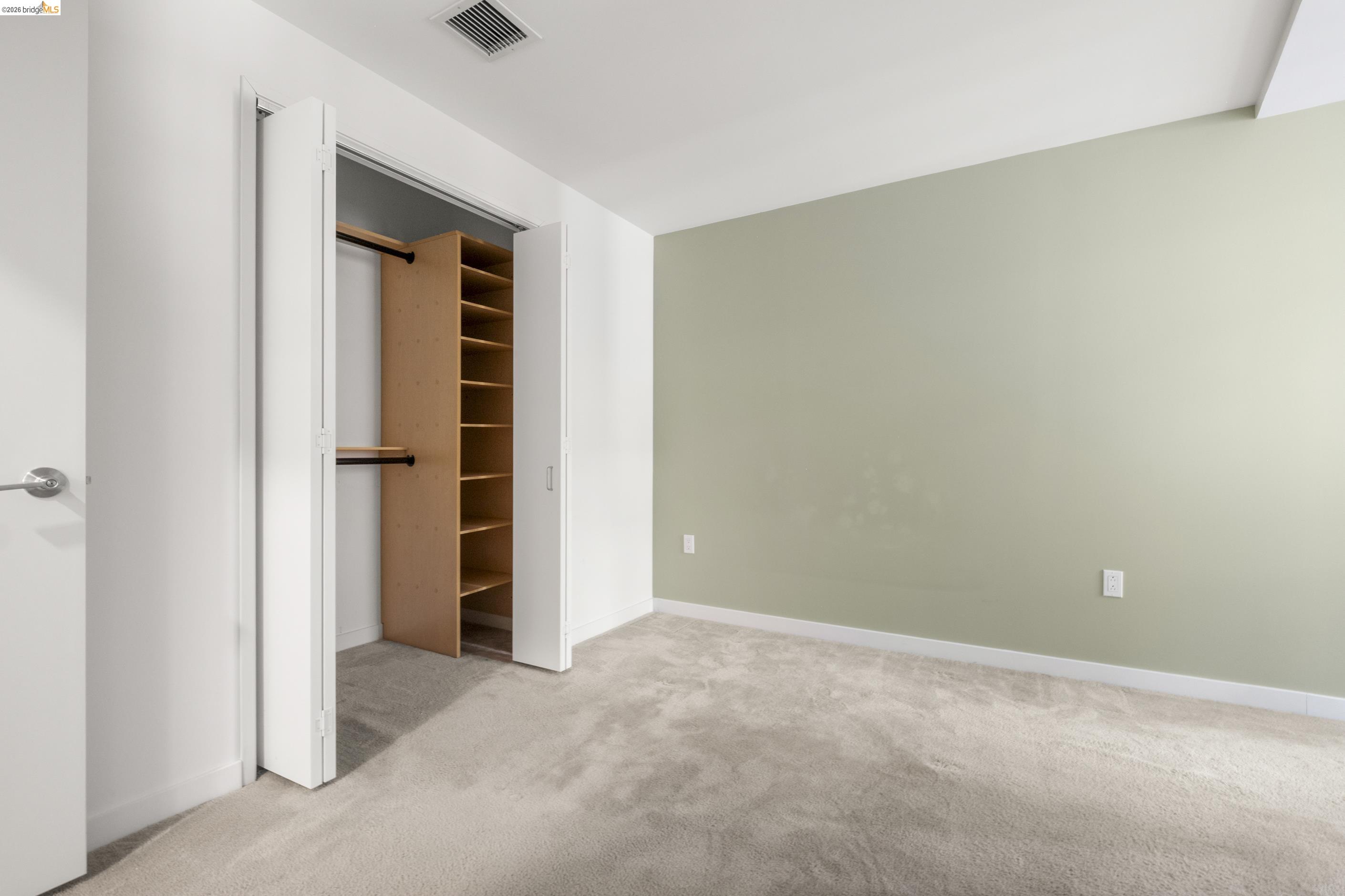 285 Main Street # 404