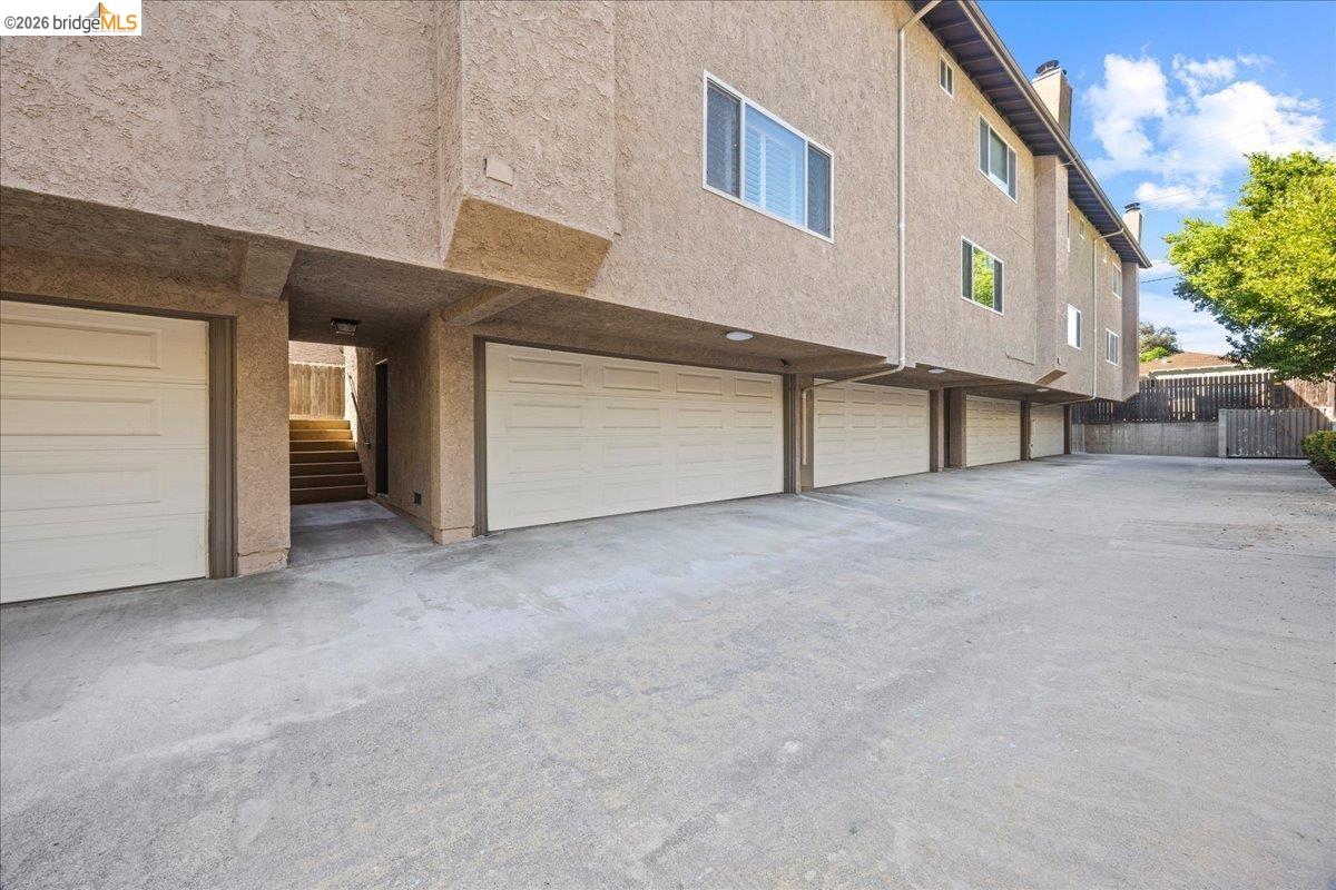 163 N Parkwood AVE APT 3