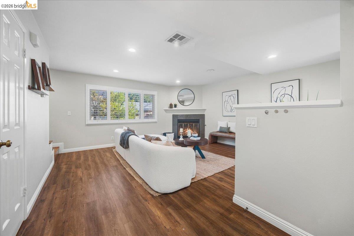 163 N Parkwood AVE APT 3