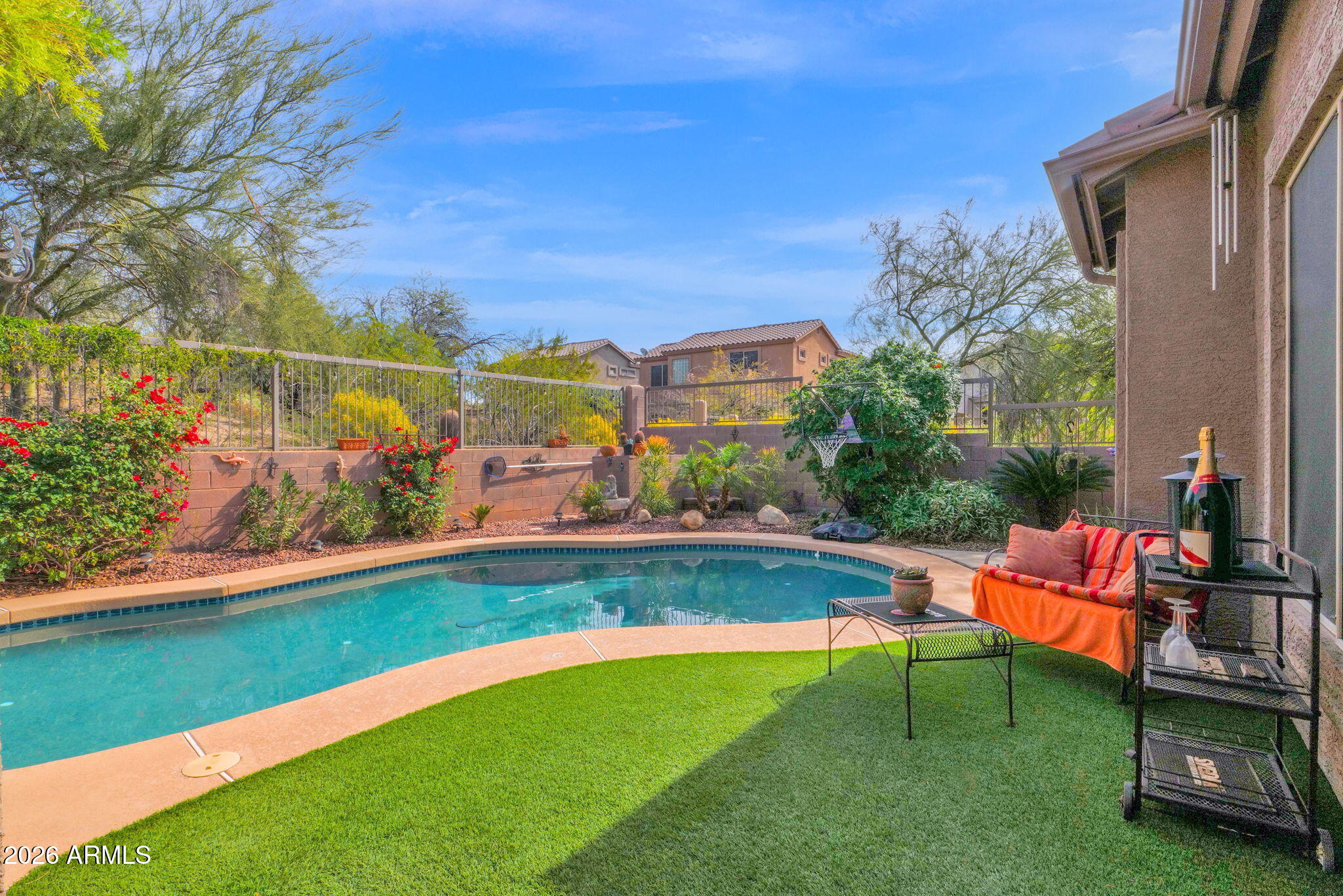 3639 N DESERT OASIS