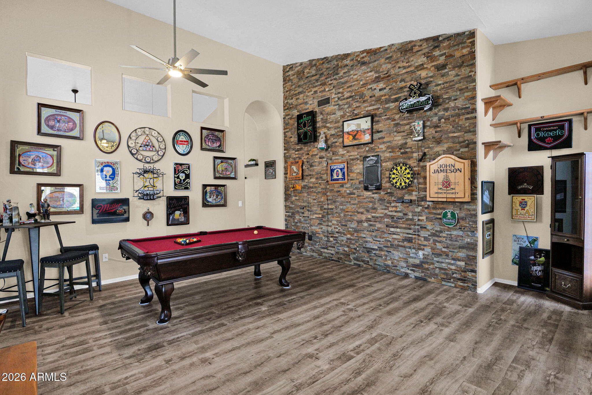 3639 N DESERT OASIS