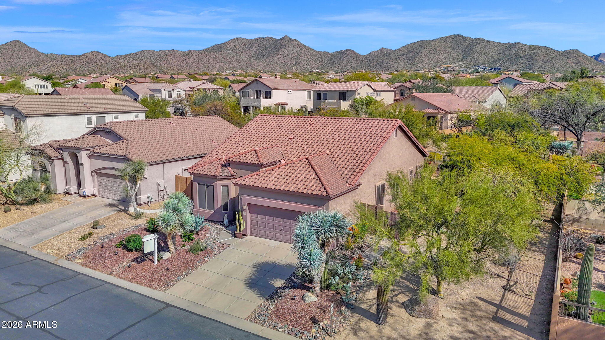 3639 N DESERT OASIS