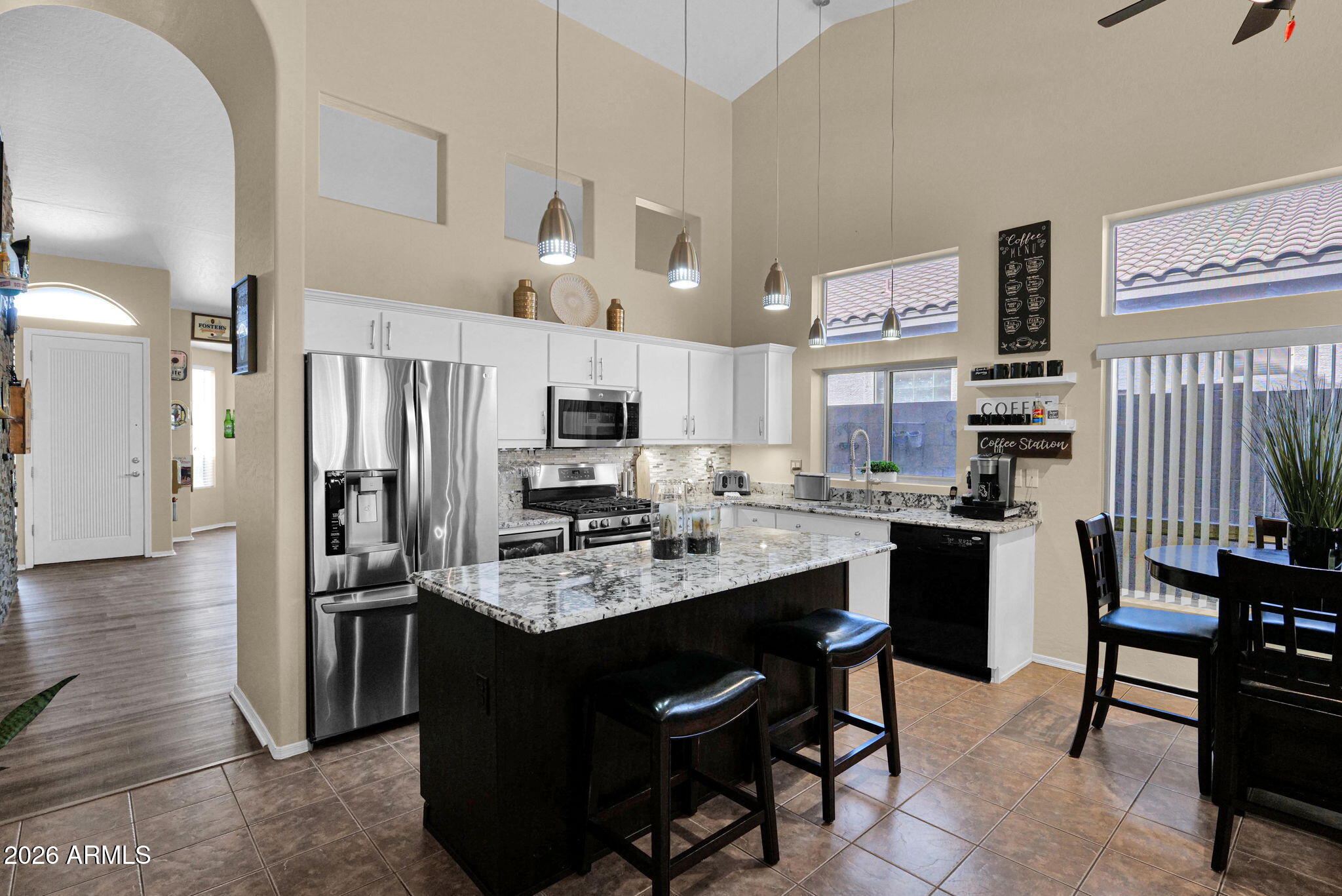 3639 N DESERT OASIS