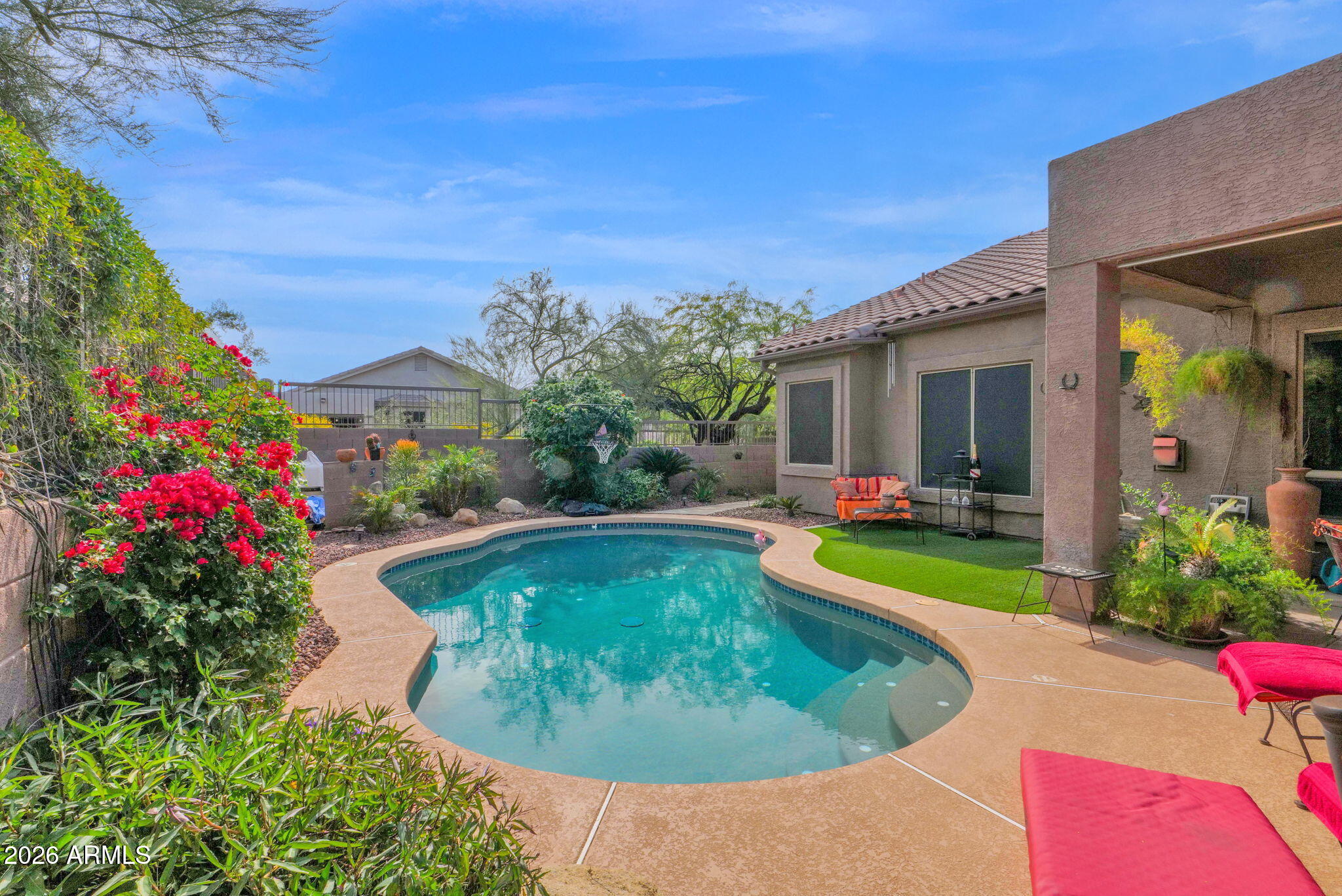 3639 N DESERT OASIS