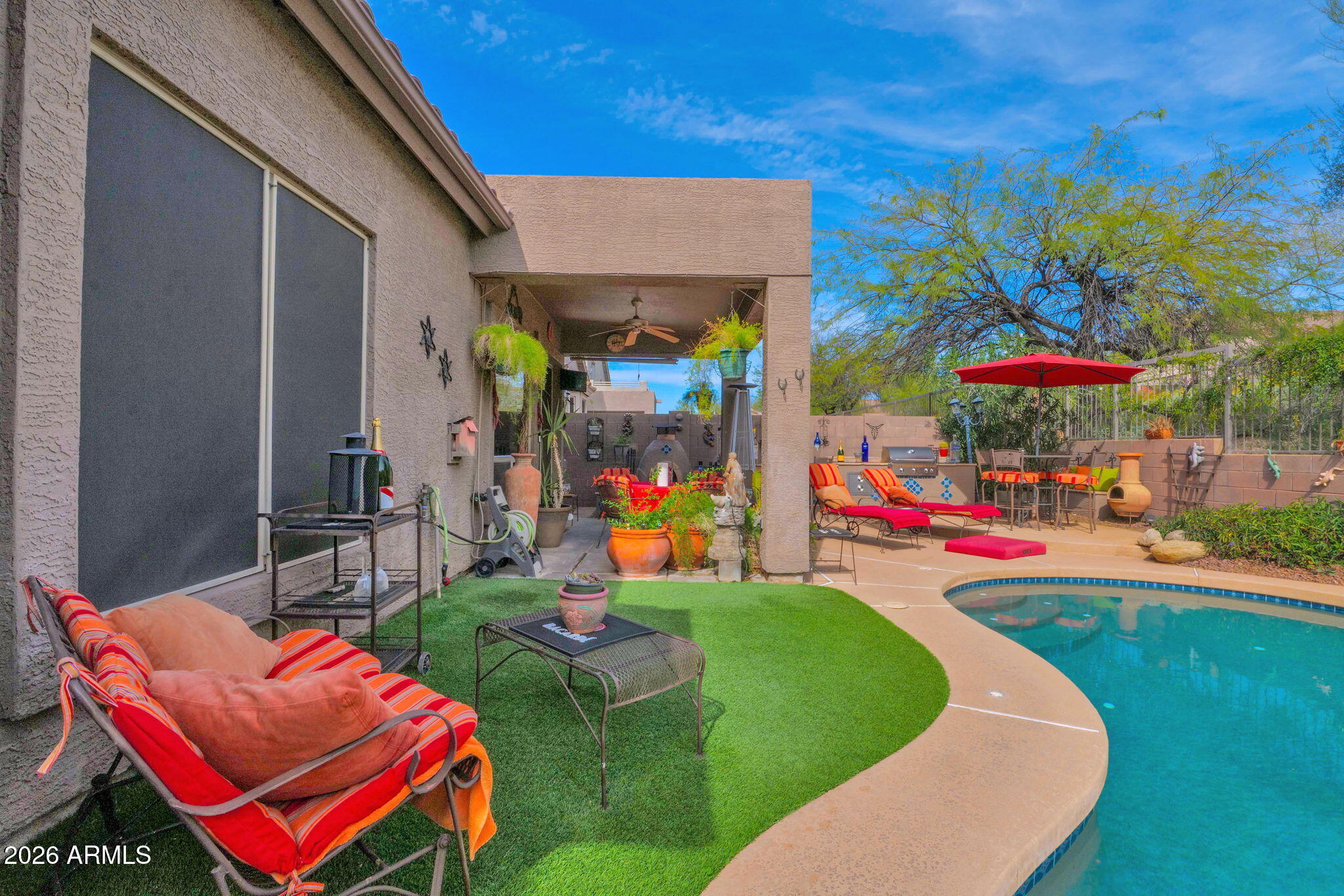 3639 N DESERT OASIS