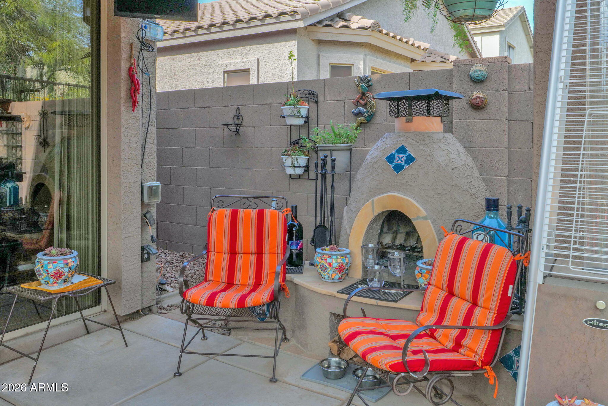 3639 N DESERT OASIS