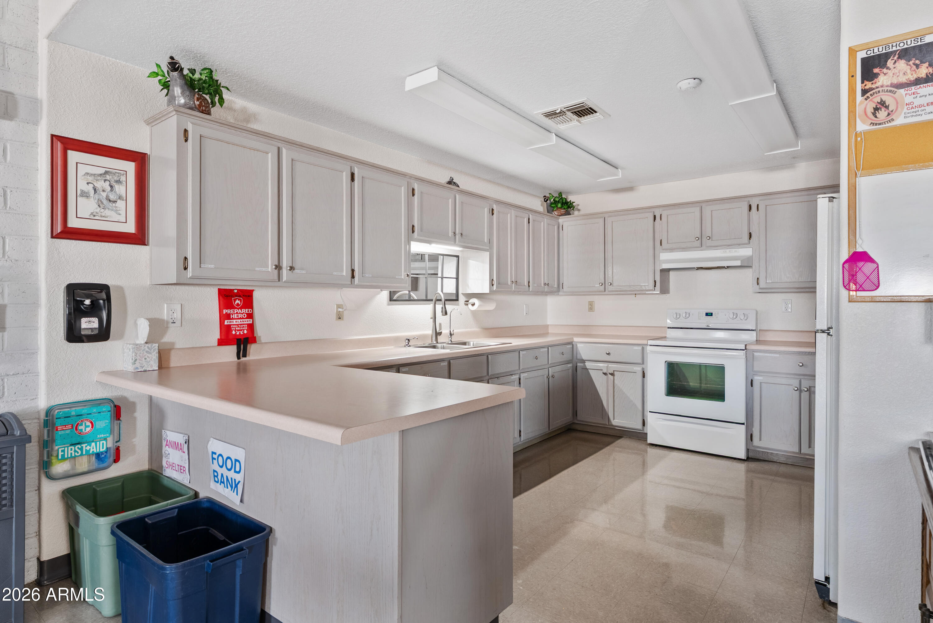 3700 S Tomahawk Road 16