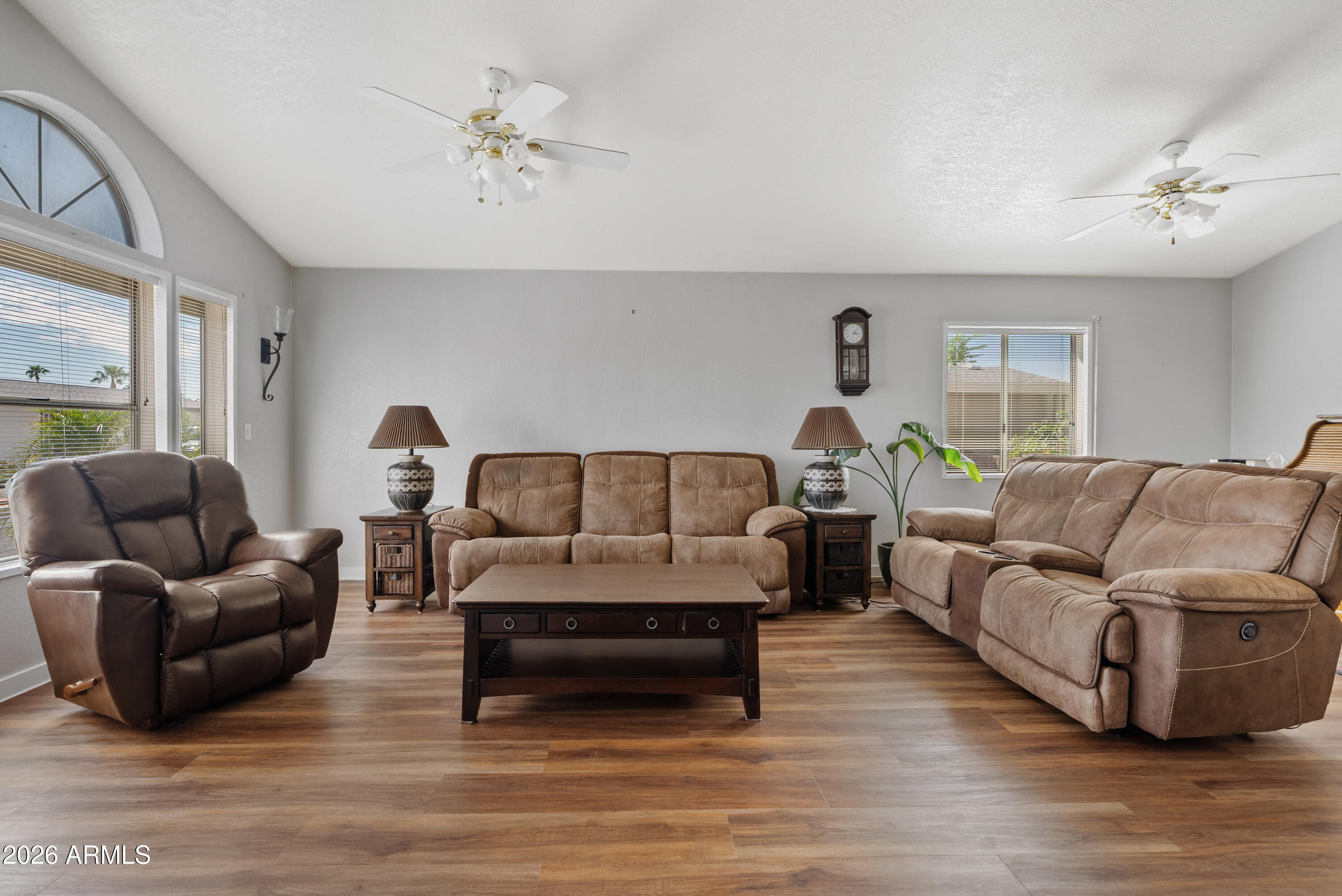3700 S TOMAHAWK Road 8
