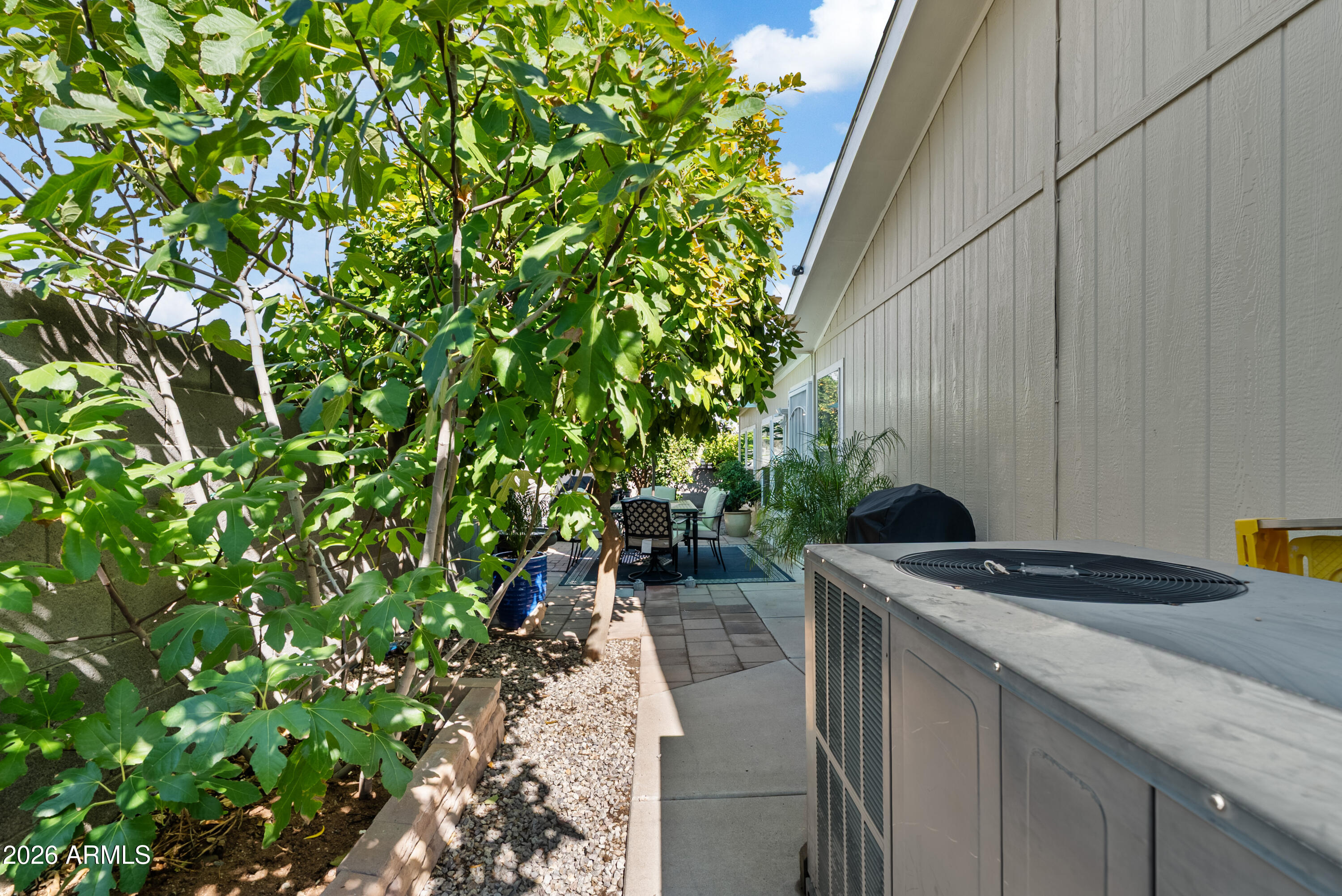 3700 S TOMAHAWK Road 8