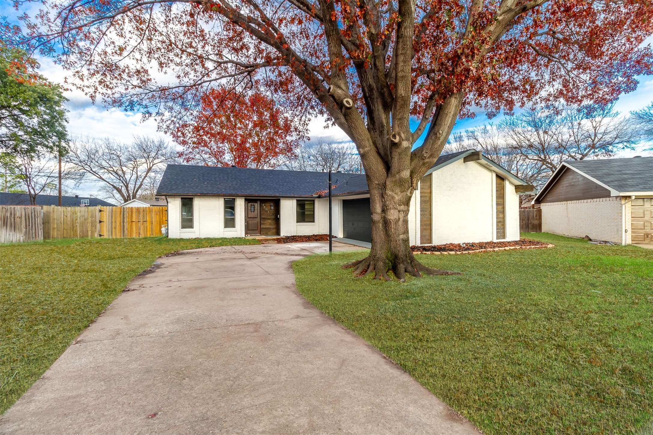 1601 Squire Court