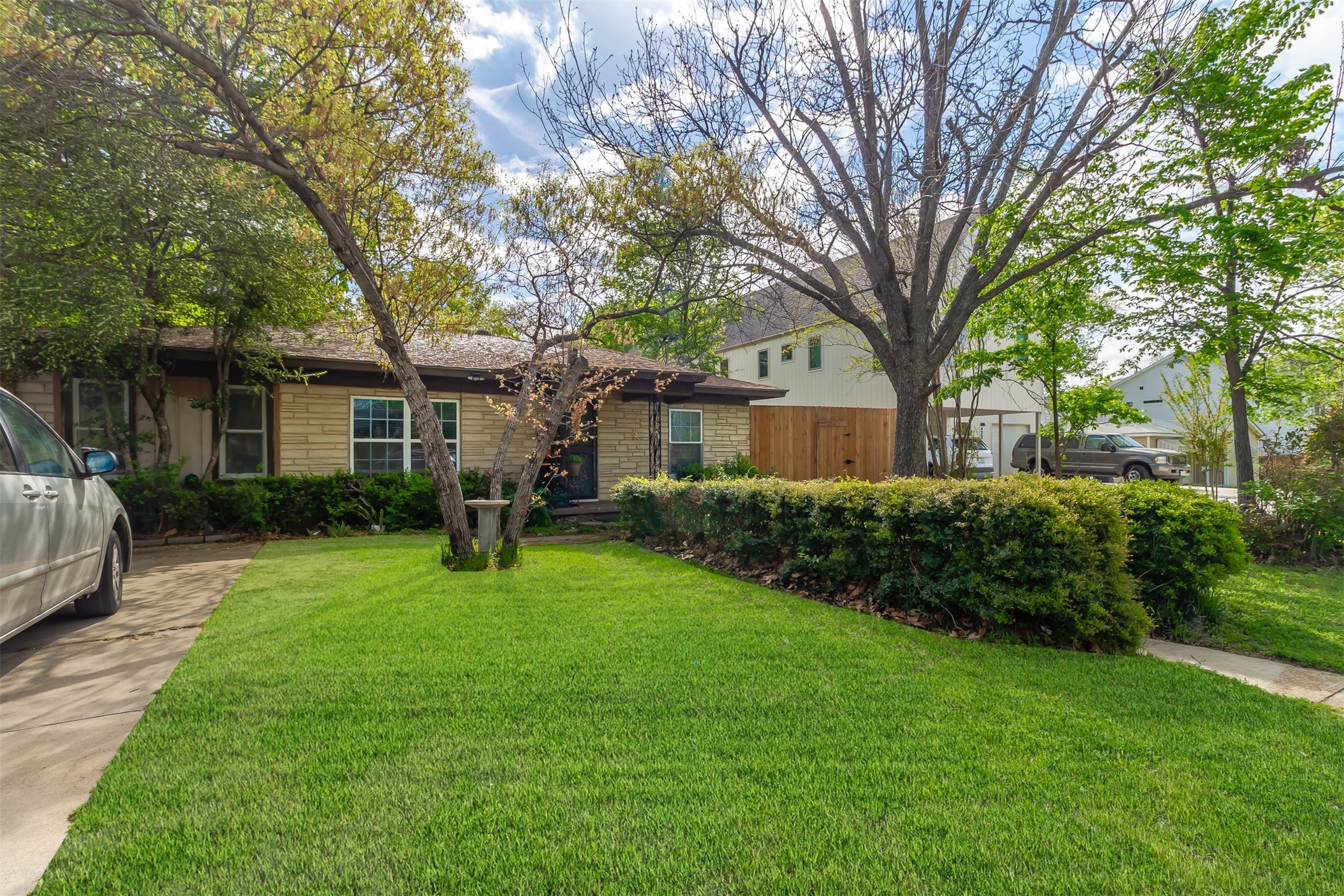 417 Athenia Drive