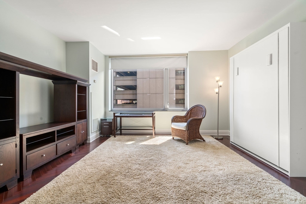 1 Charles St S # 508