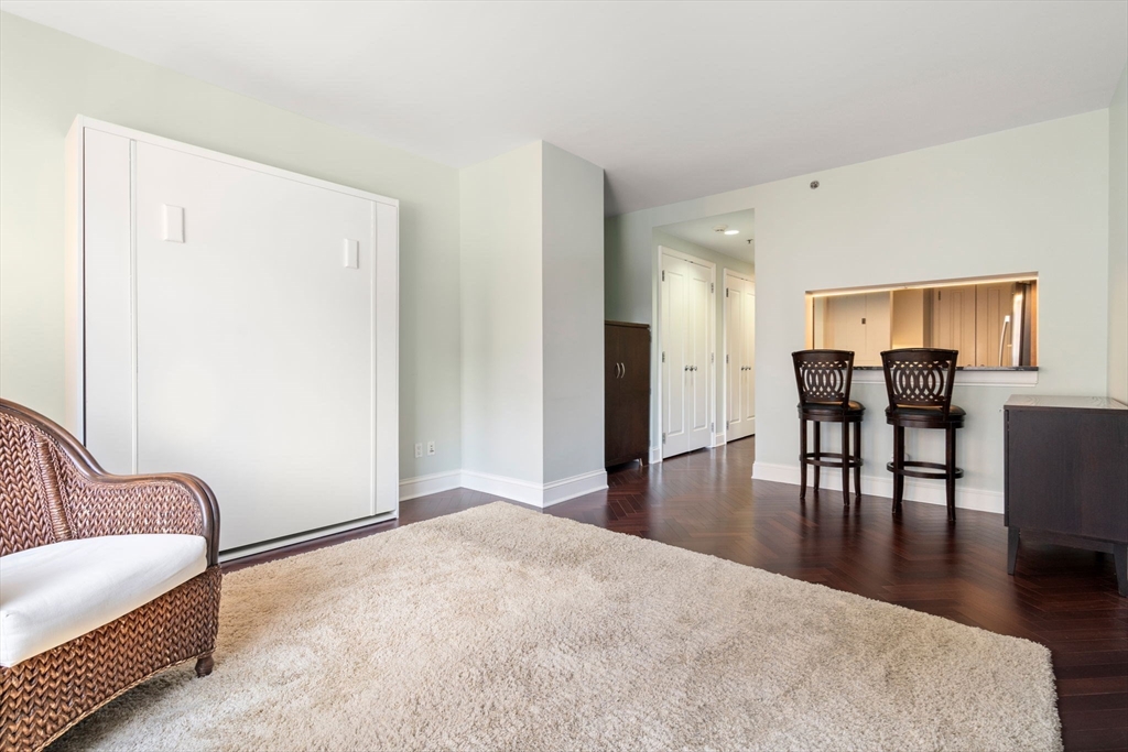 1 Charles St S # 508
