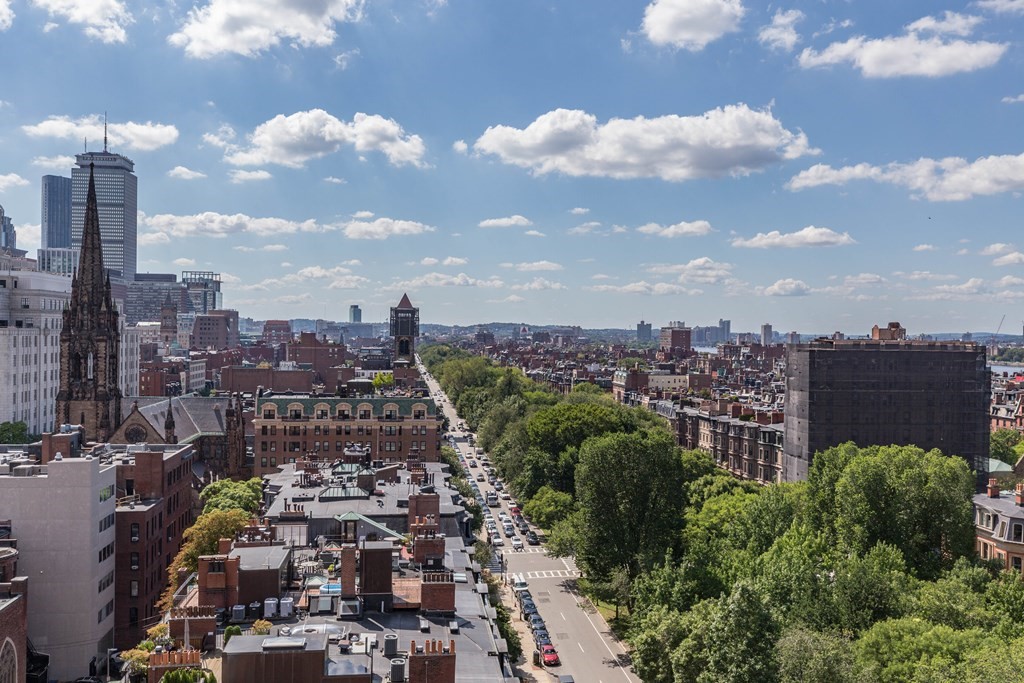 2 Commonwealth Ave # 11H