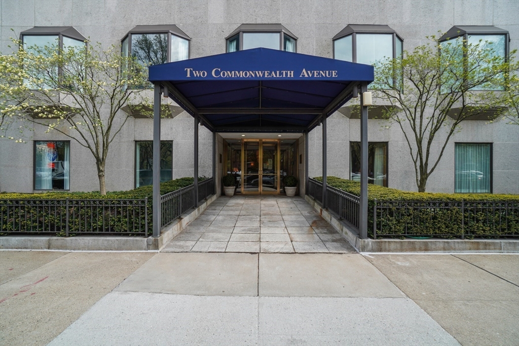 2 Commonwealth Ave # 14B
