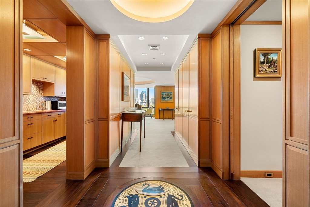 2 Commonwealth Ave # 14B