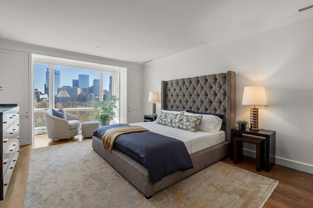 2 Commonwealth Ave # 12B