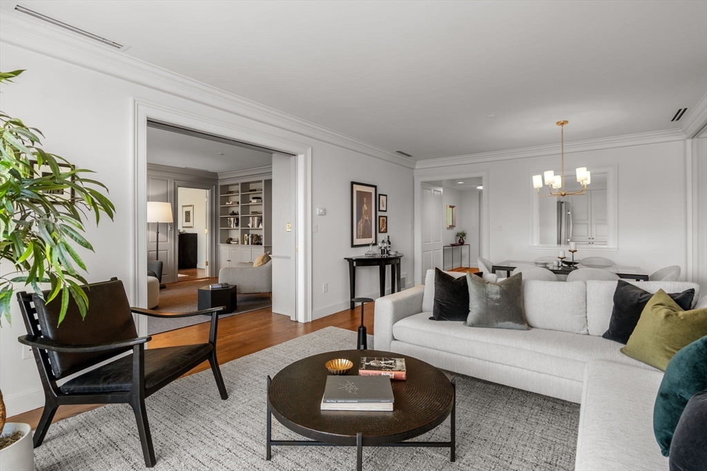 2 Commonwealth Ave # 12B