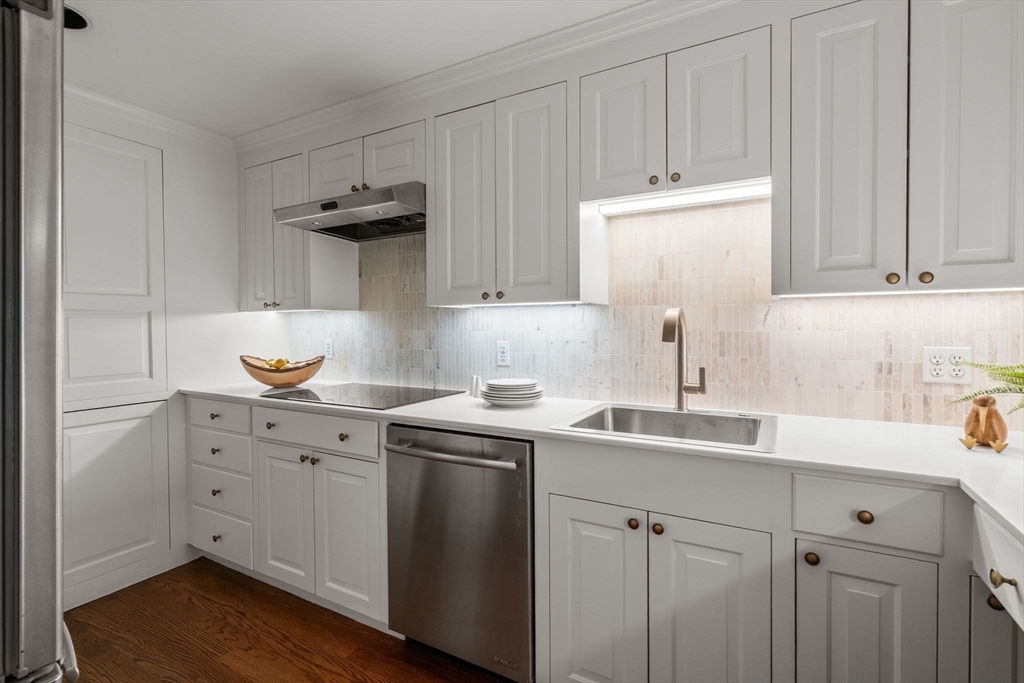 2 Commonwealth Ave # 12B