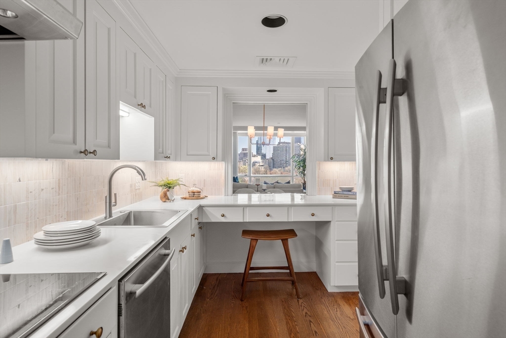 2 Commonwealth Ave # 12B