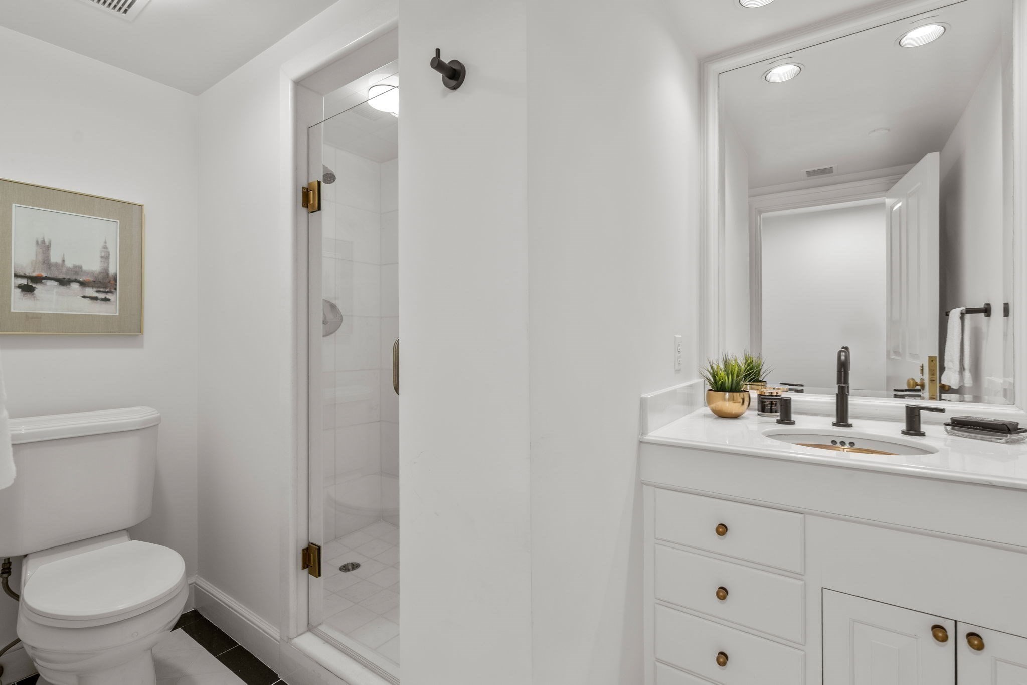 2 Commonwealth Ave # 12B