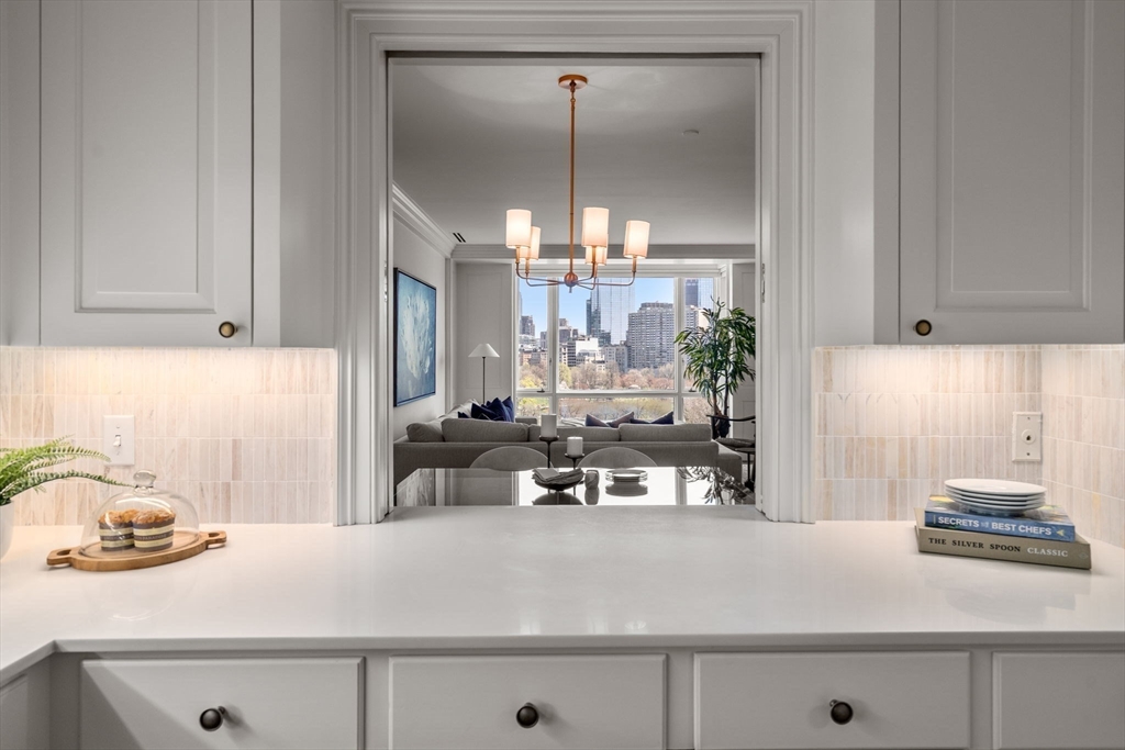 2 Commonwealth Ave # 12B