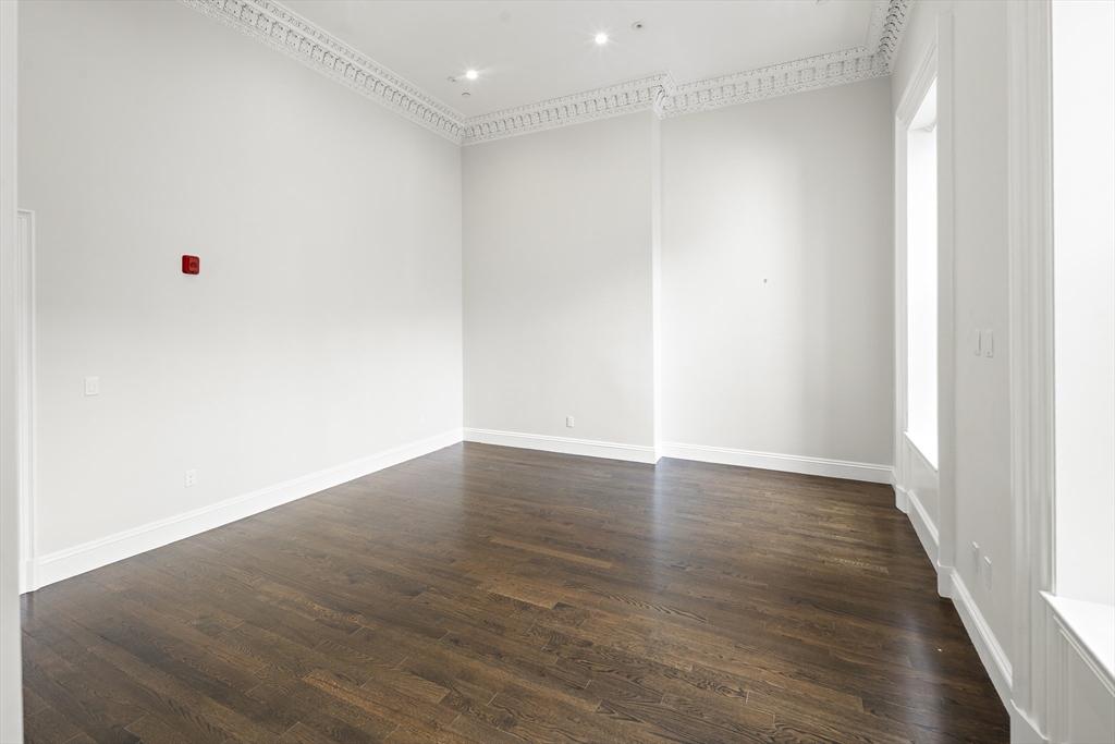 63 Mount Vernon St # 4