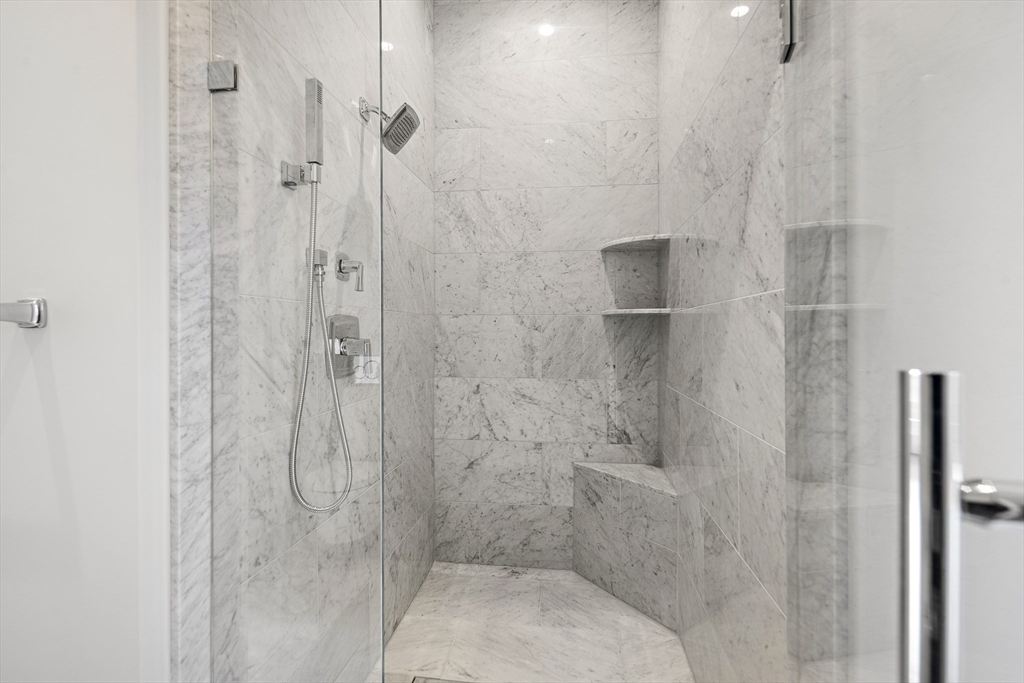 63 Mount Vernon St # 4
