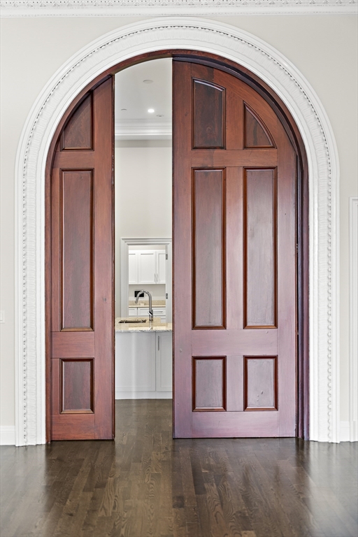 63 Mount Vernon St # 4